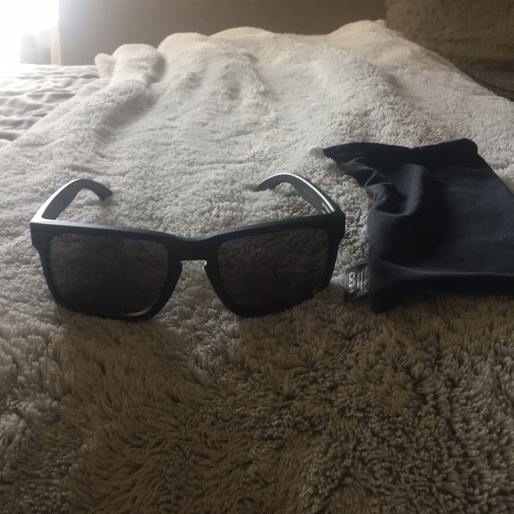 Authentic Oakley Men’s Sunglasses